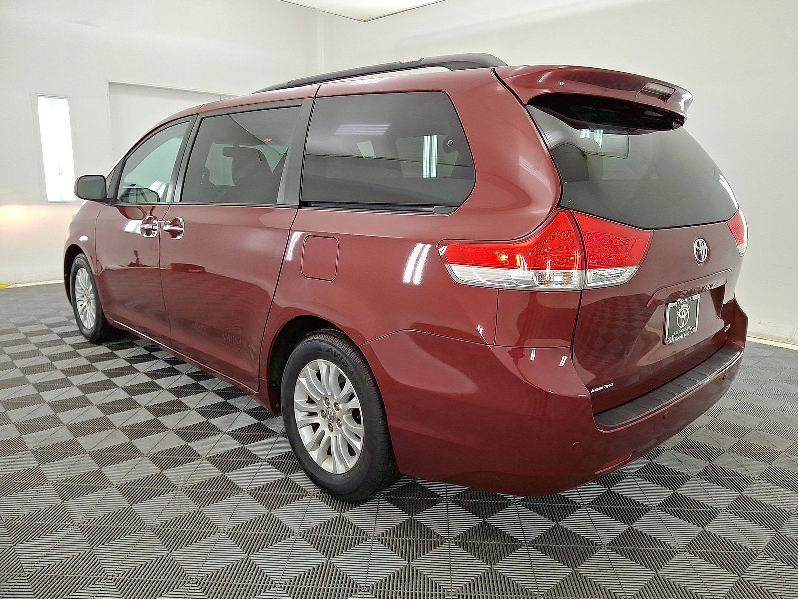 2012 Toyota Sienna XLE
