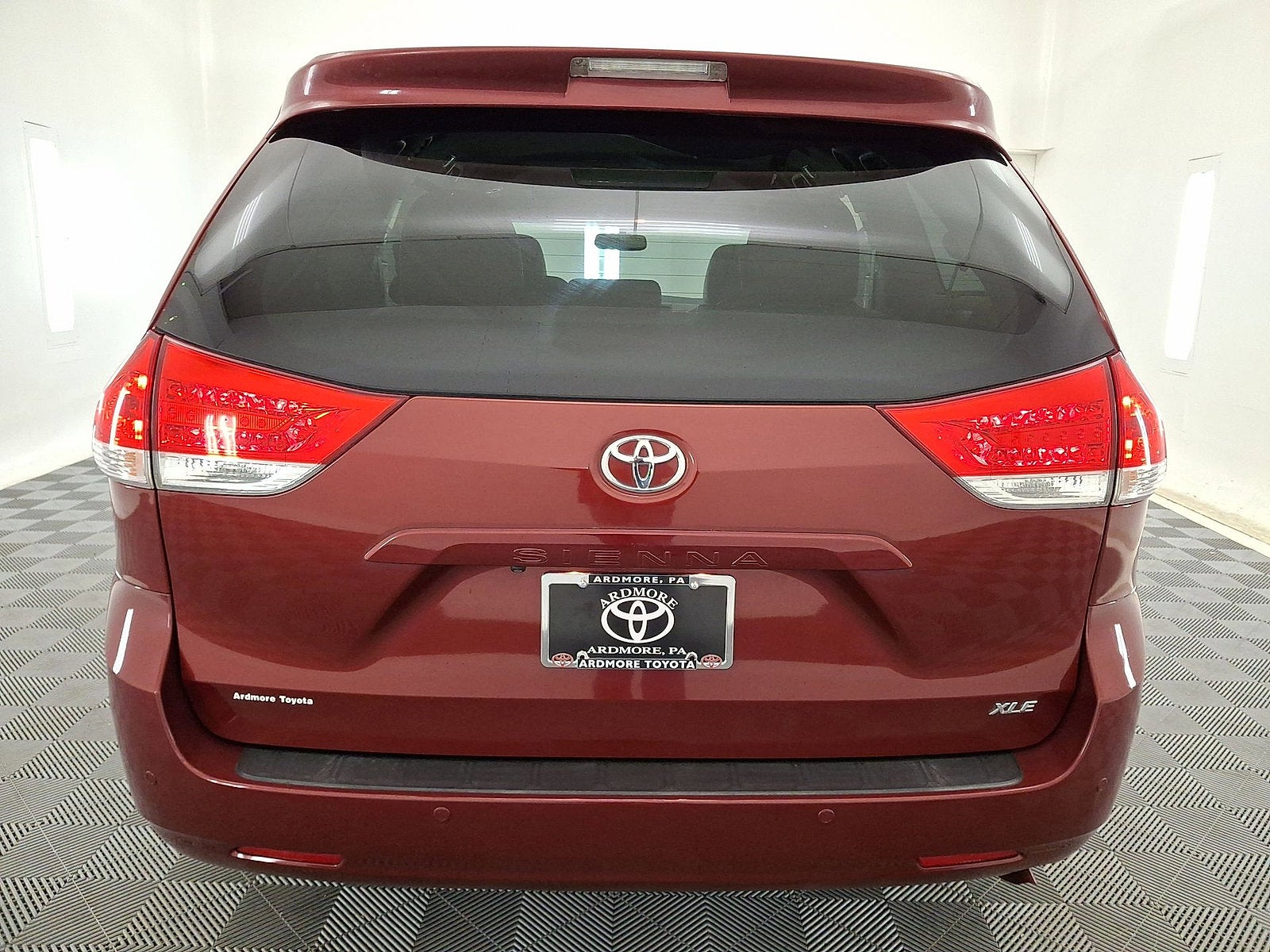 2012 Toyota Sienna XLE