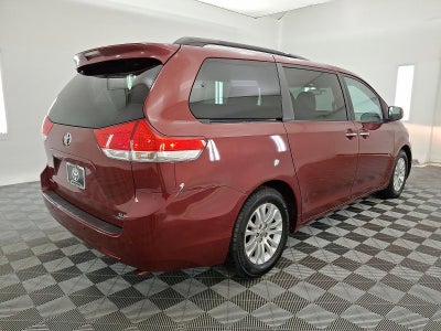 2012 Toyota Sienna XLE
