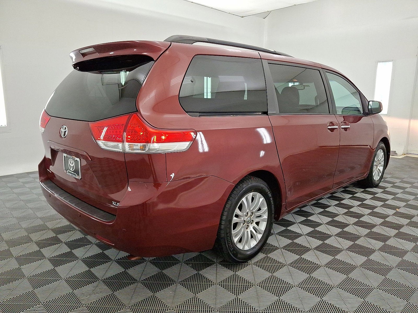 2012 Toyota Sienna XLE