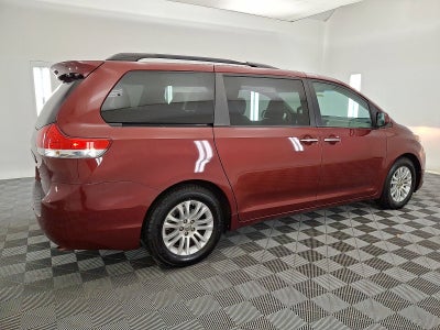 2012 Toyota Sienna XLE