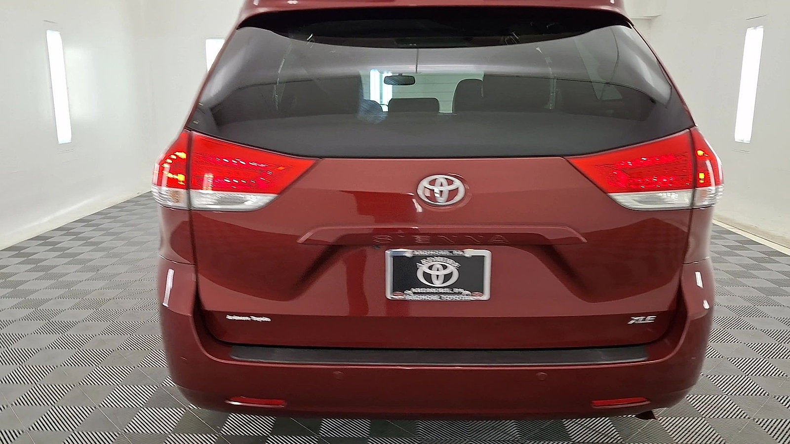 2012 Toyota Sienna XLE