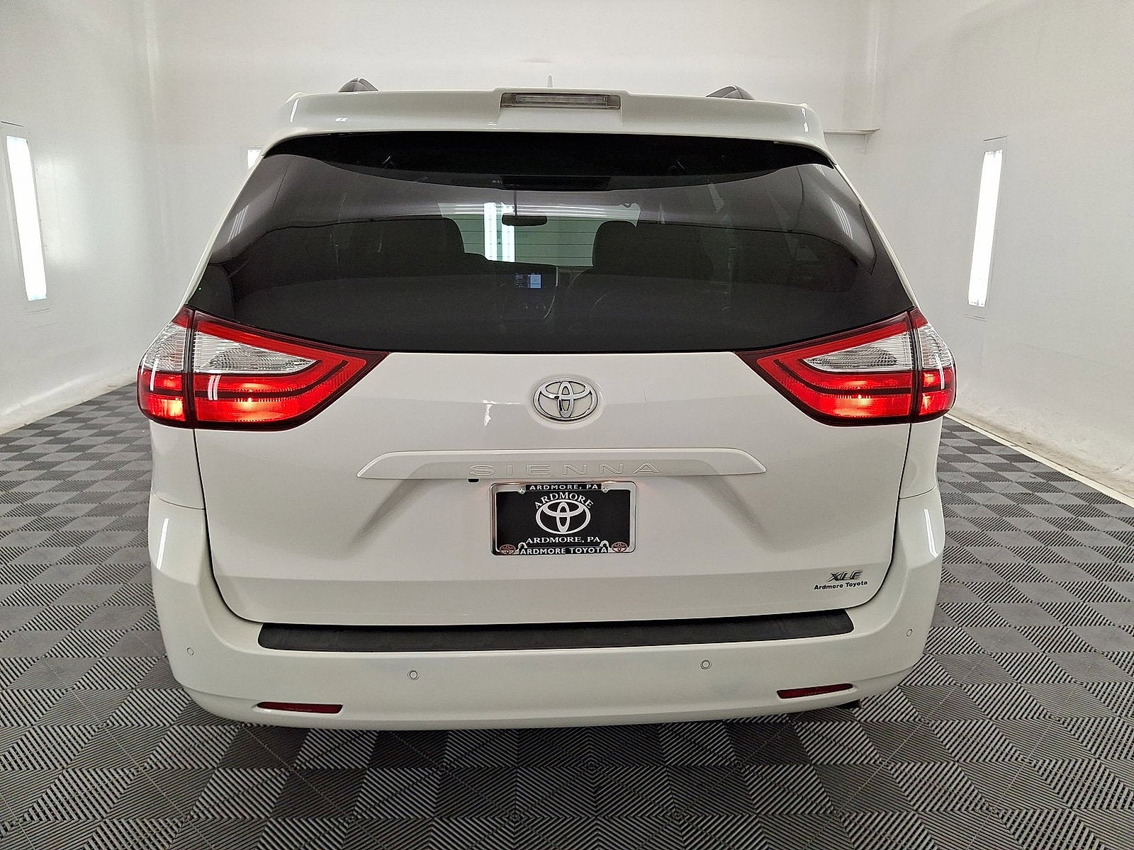 2019 Toyota Sienna XLE