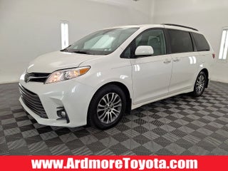 2019 Toyota Sienna XLE