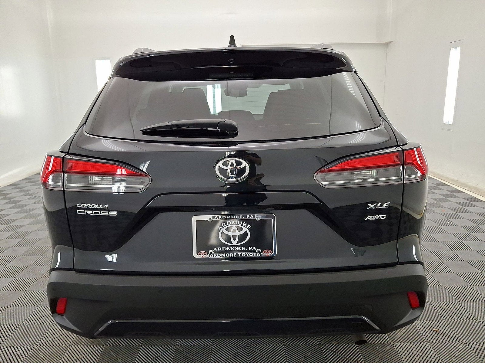 2025 Toyota Corolla Cross XLE