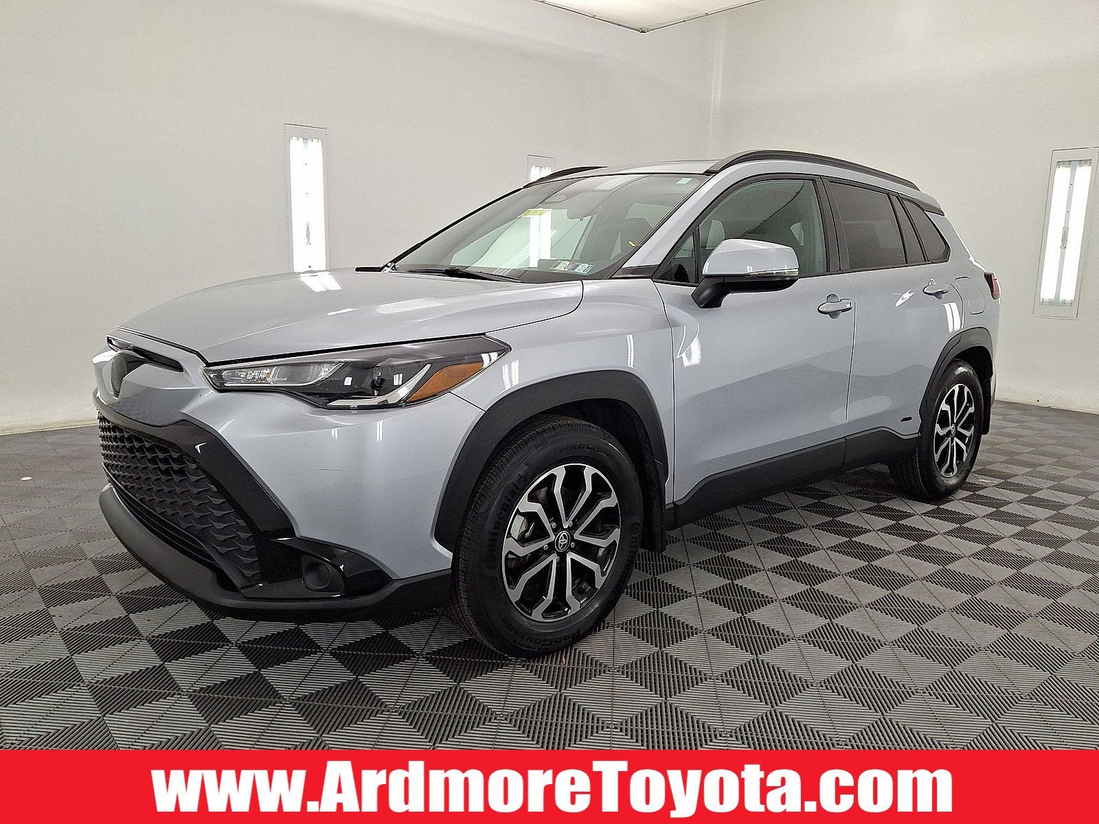 2023 Toyota Corolla Cross Hybrid SE