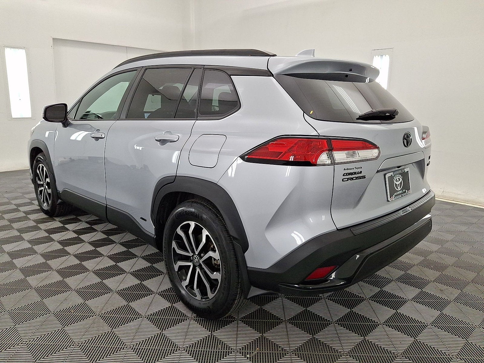 2023 Toyota Corolla Cross Hybrid SE