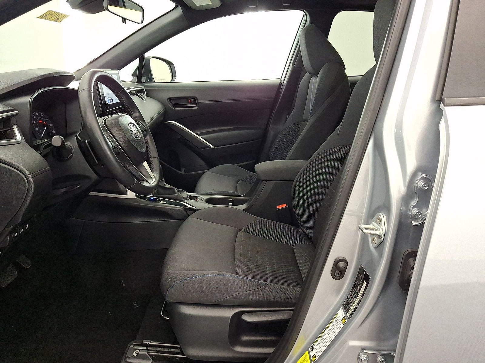 2023 Toyota Corolla Cross Hybrid SE
