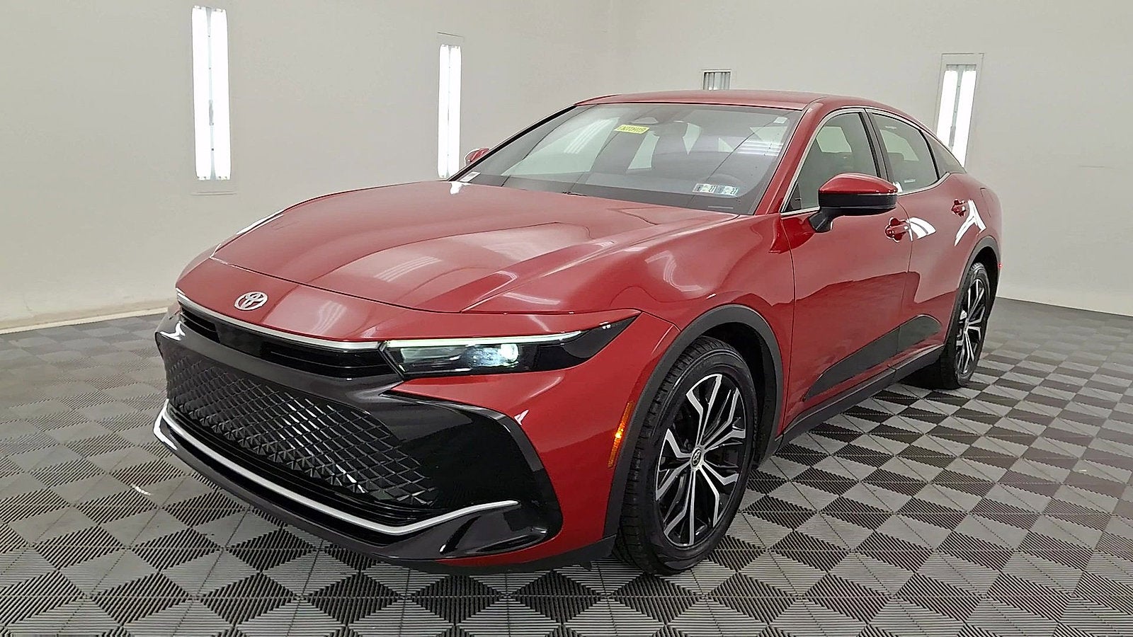 2024 Toyota Crown XLE