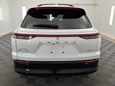 2025 Toyota Crown Signia Limited