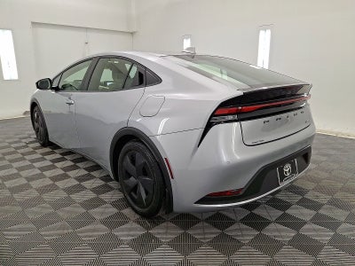 2025 Toyota Prius LE