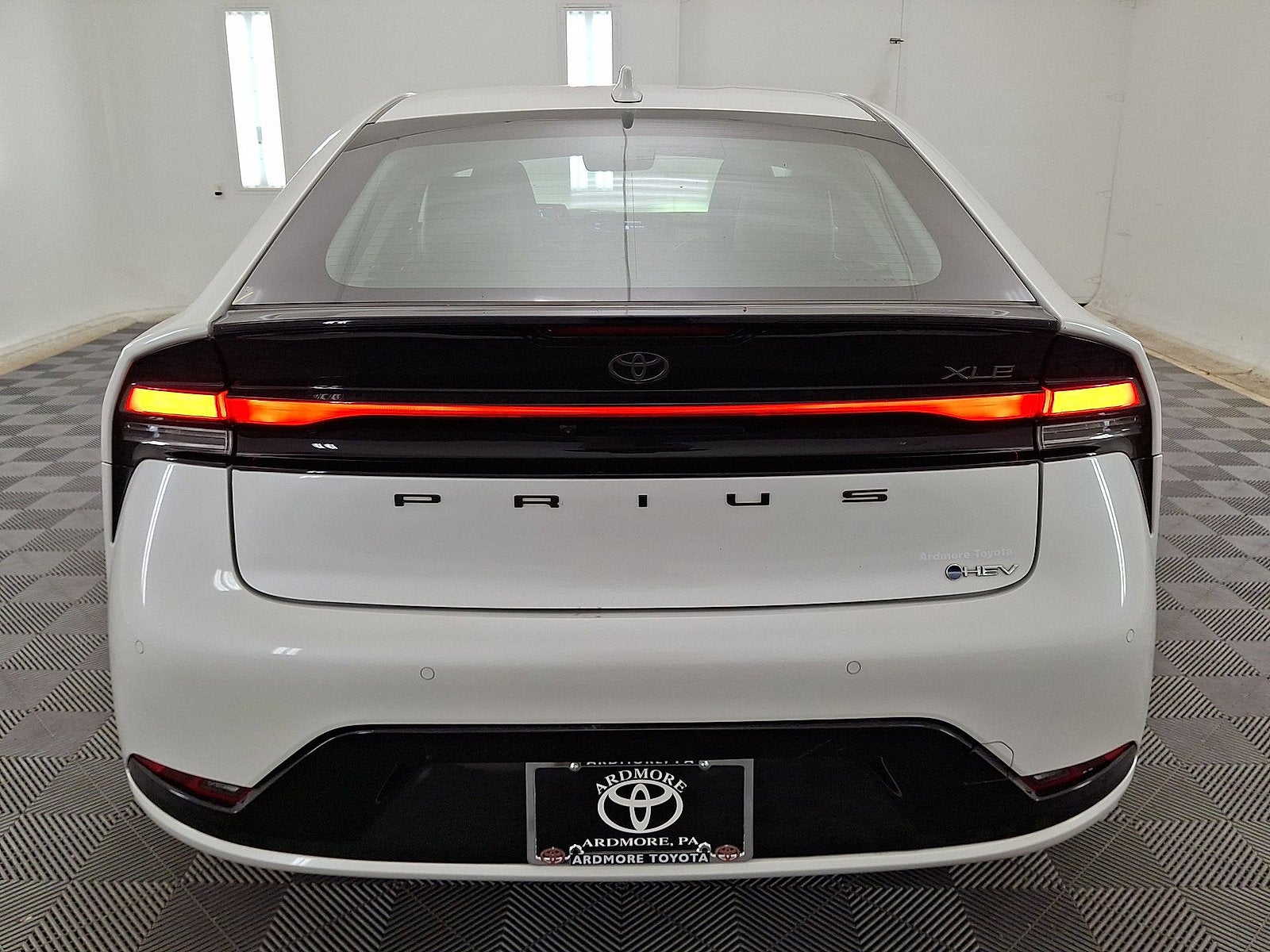 2023 Toyota Prius XLE