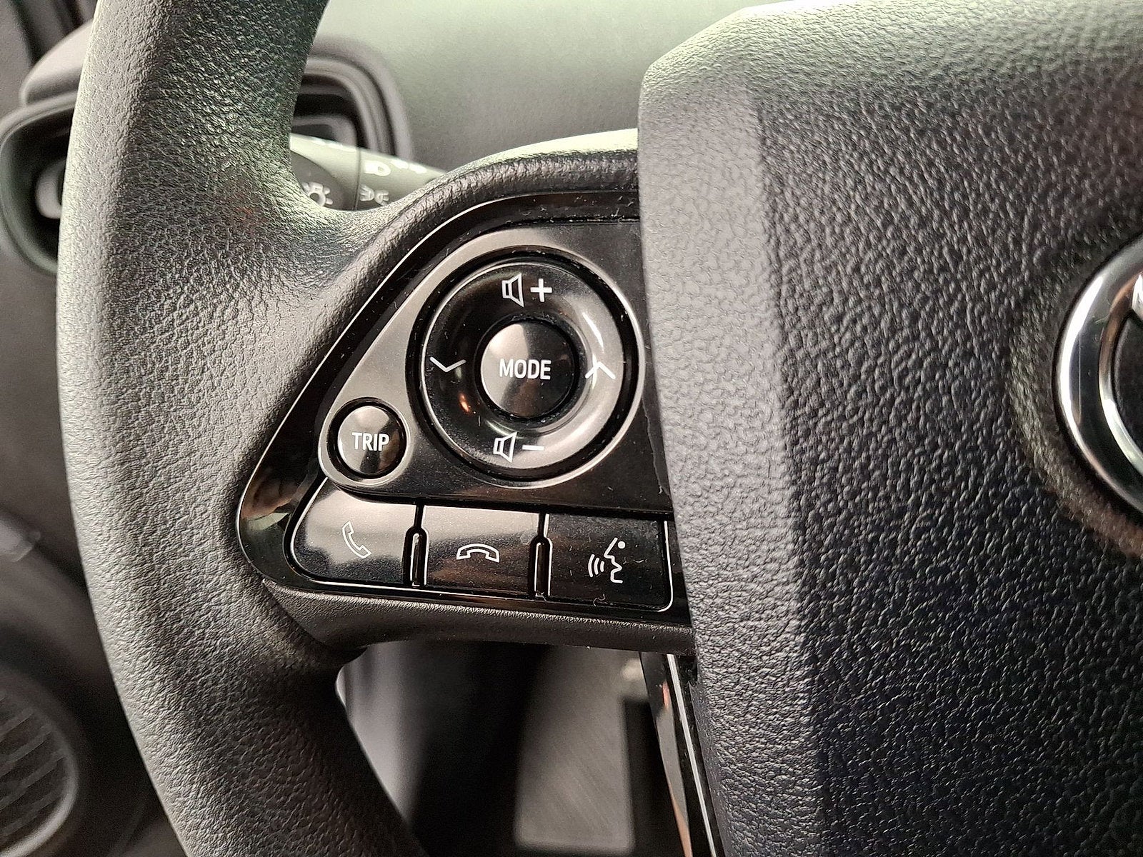 2021 Toyota Prius L Eco