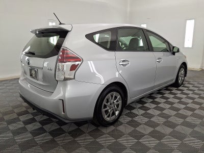 2017 Toyota Prius v Five