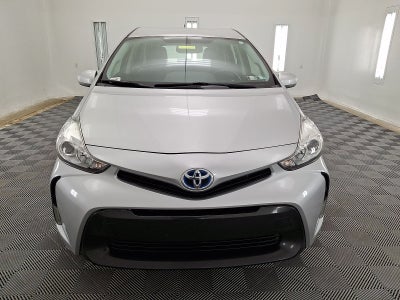 2017 Toyota Prius v Five