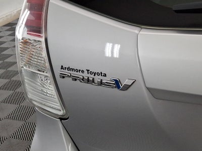 2017 Toyota Prius v Five
