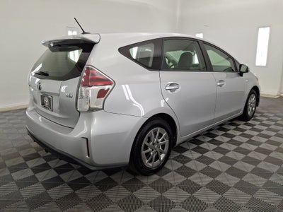 2017 Toyota Prius v Five