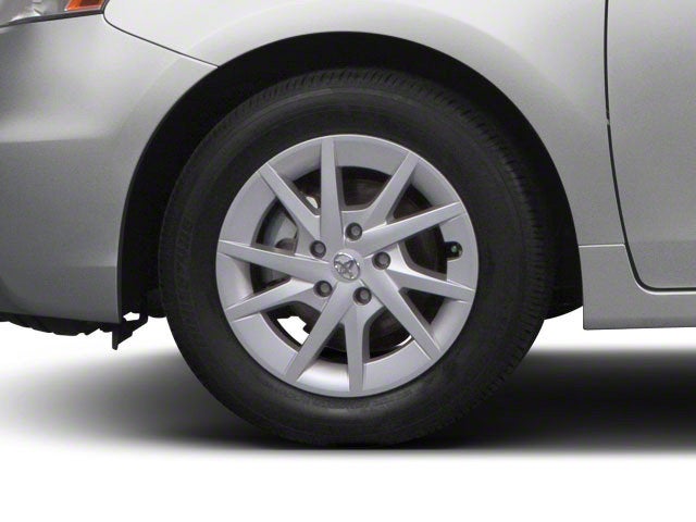 2013 Toyota Prius v Two
