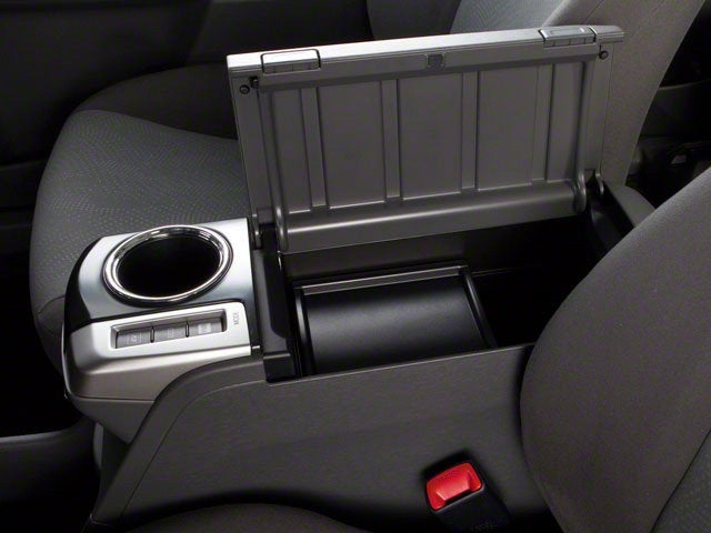 2013 Toyota Prius v Two