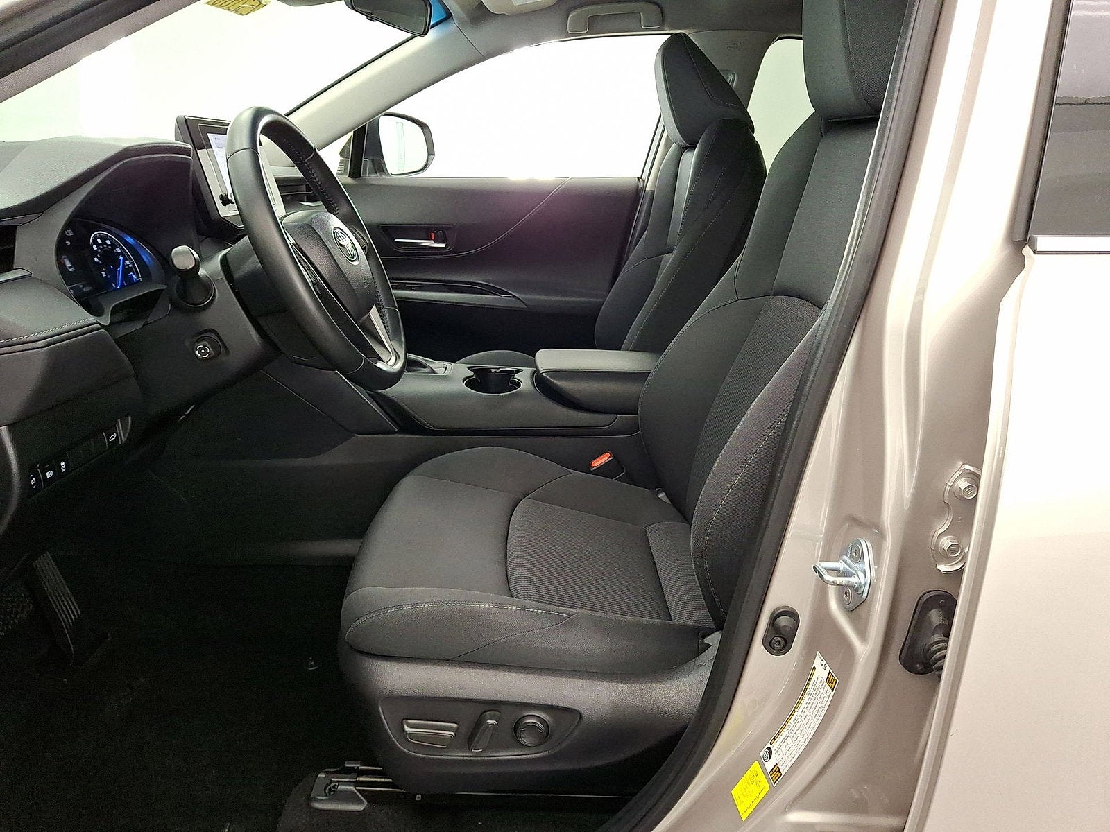 2023 Toyota Venza LE