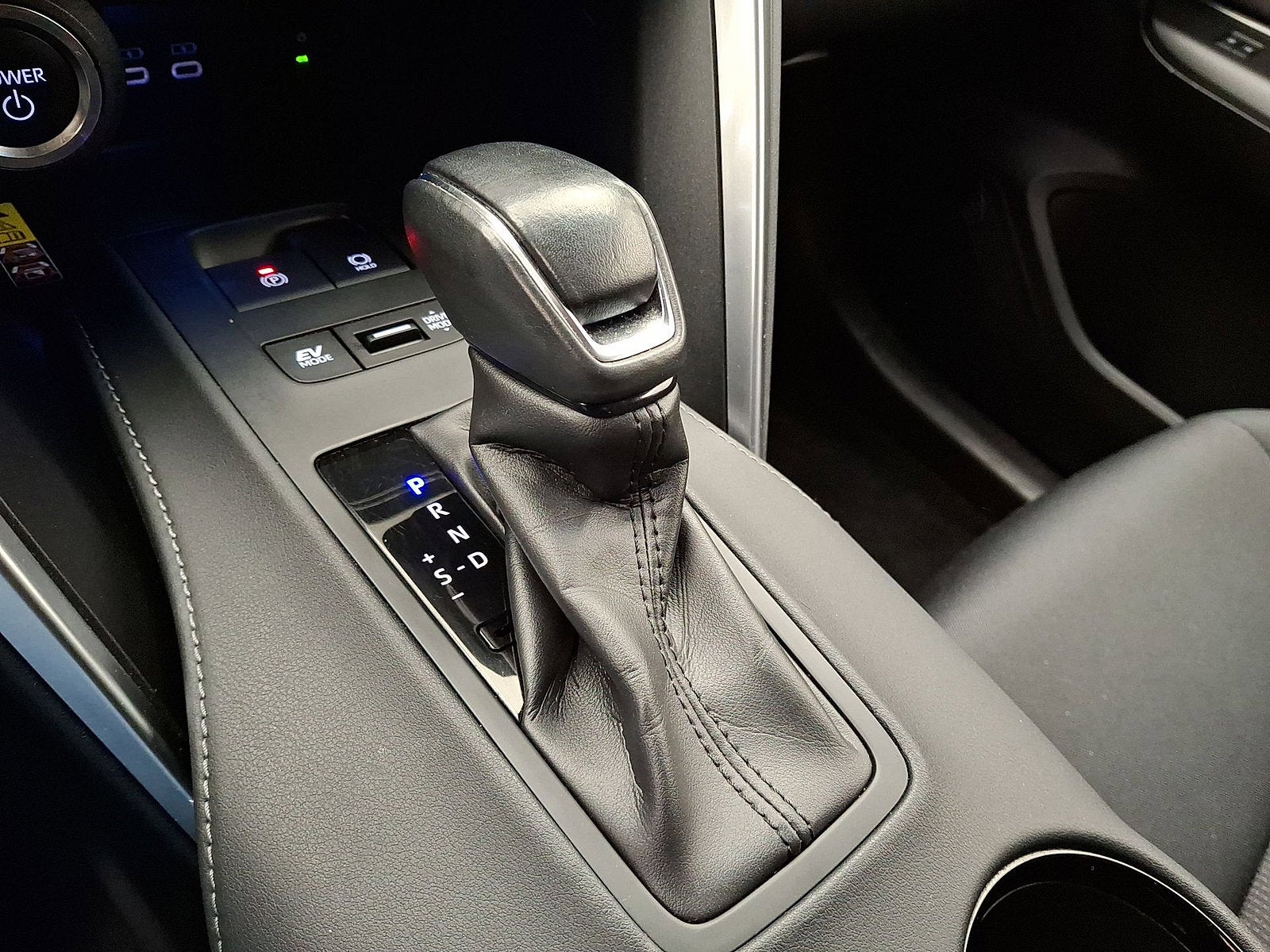 2023 Toyota Venza LE