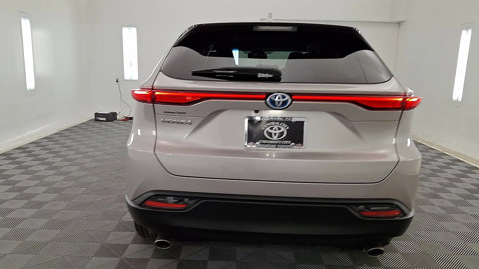 2023 Toyota Venza LE