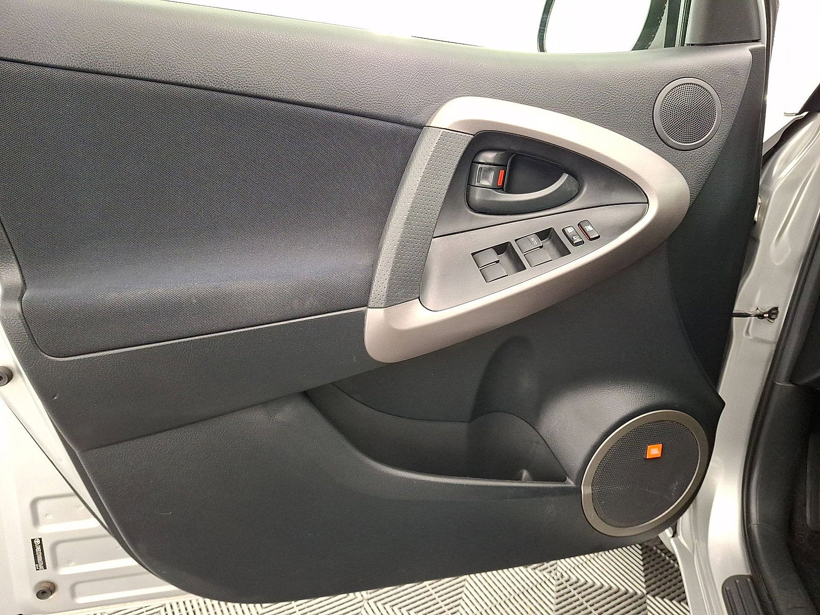 2008 Toyota RAV4 Sport
