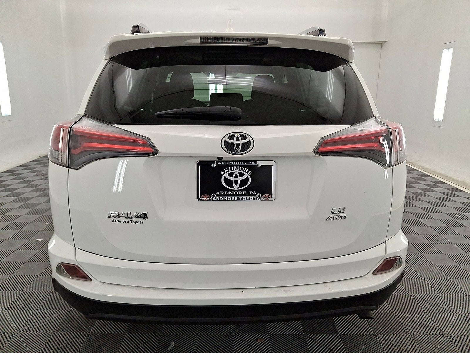 2017 Toyota RAV4 LE