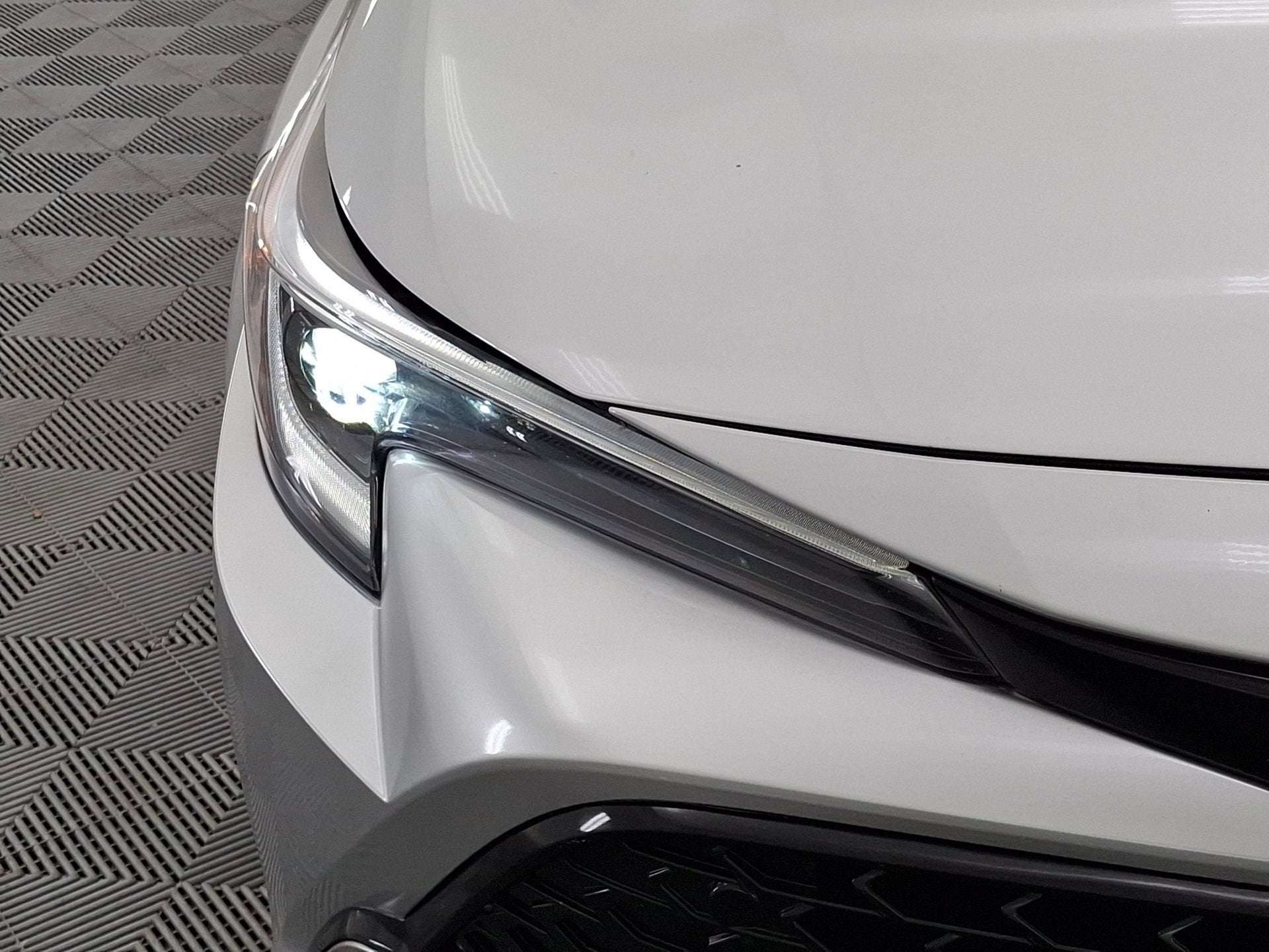 2023 Toyota Corolla Hatchback XSE
