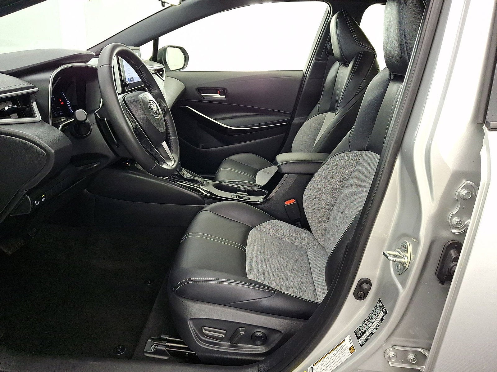 2023 Toyota Corolla Hatchback XSE