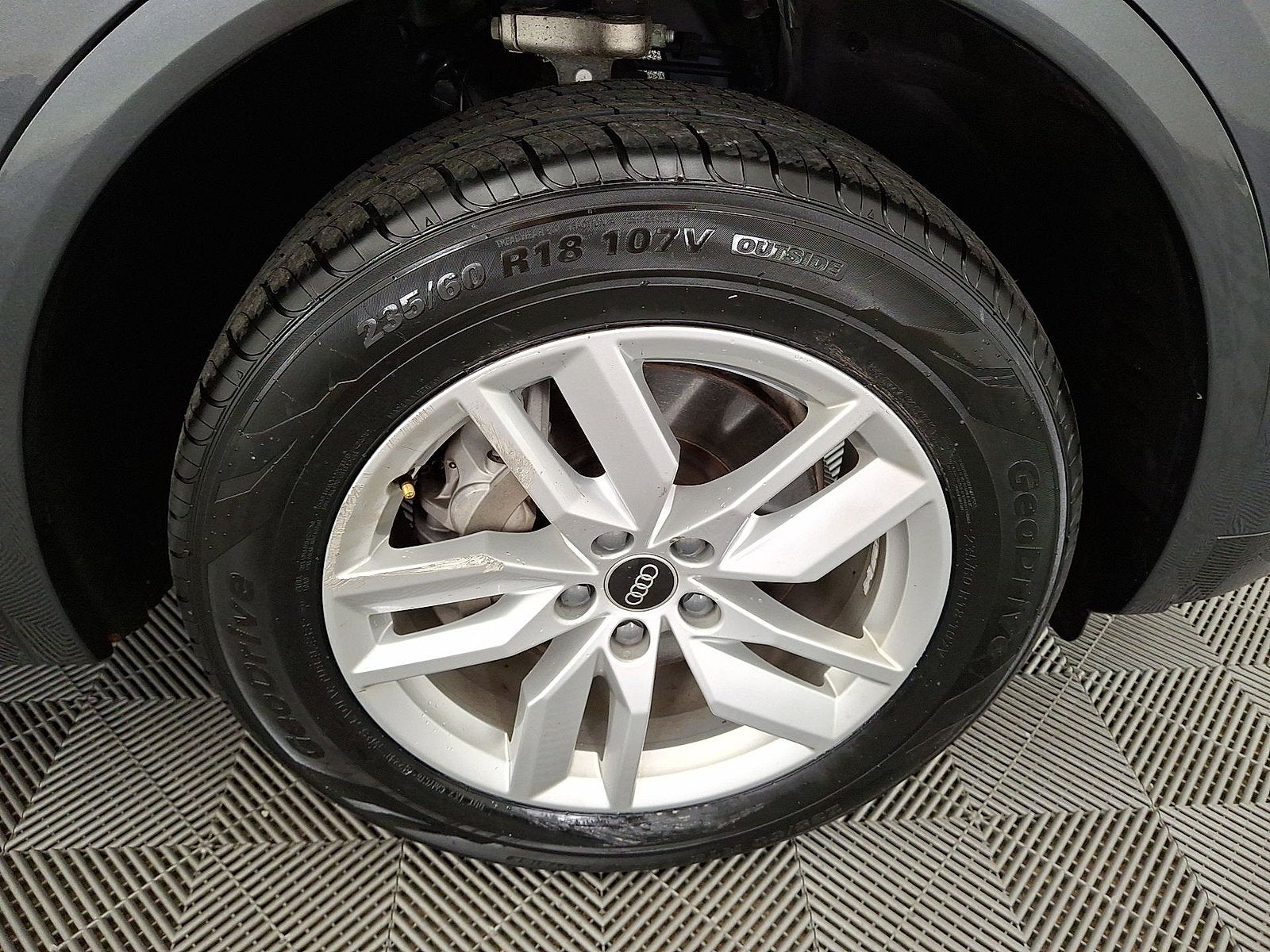 2023 Audi Q5 S line Premium