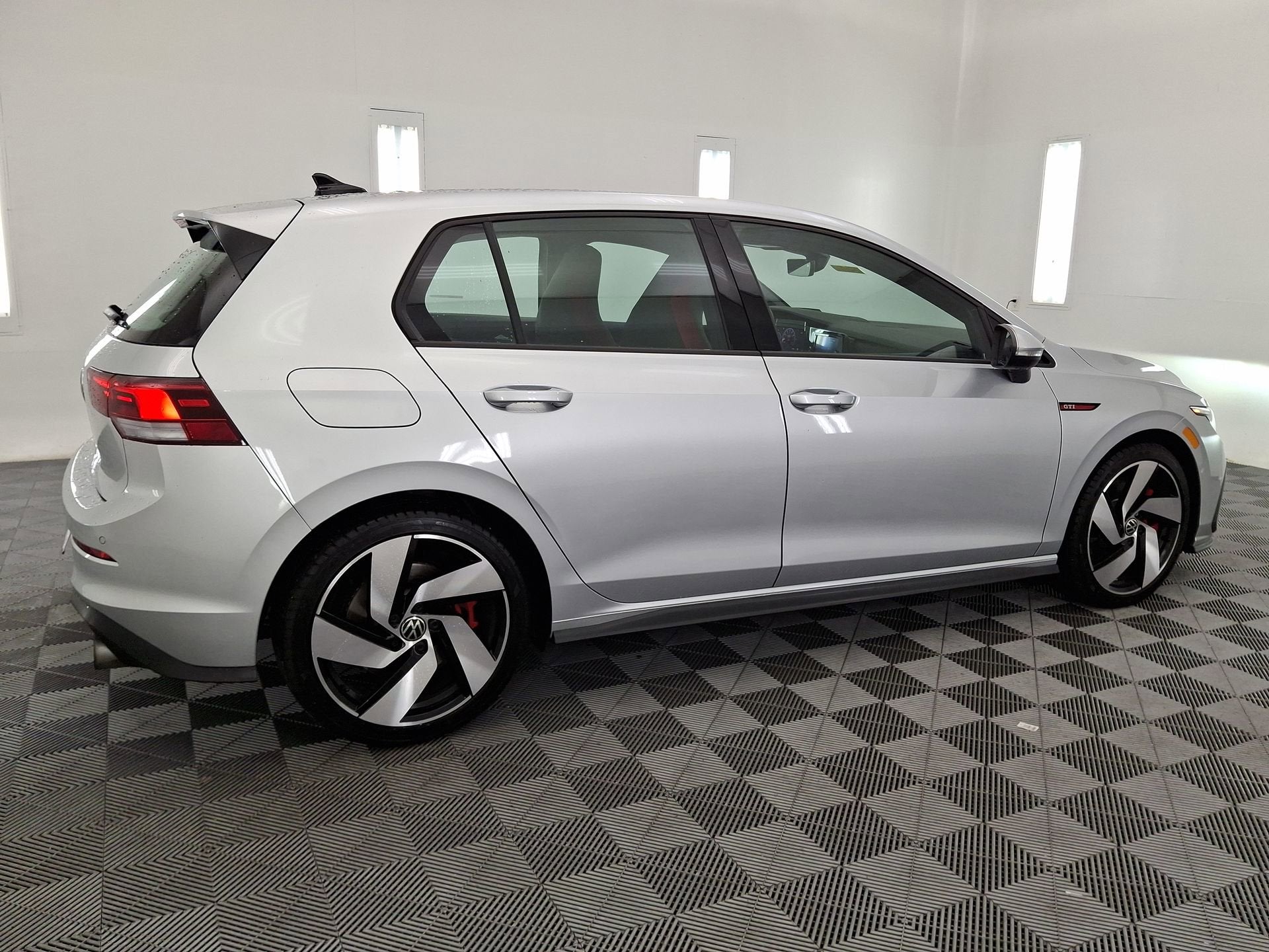 2023 Volkswagen Golf GTI S