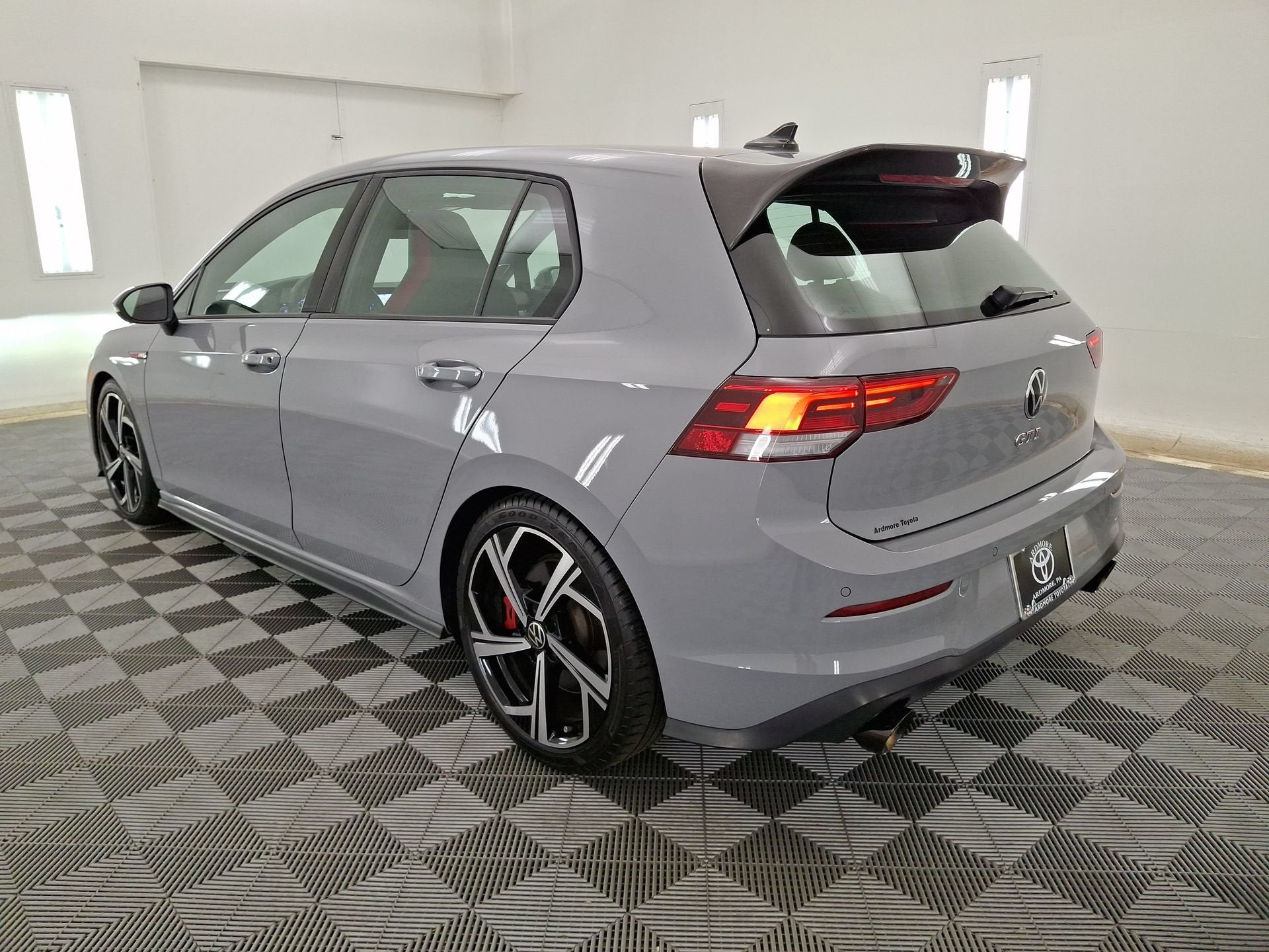 2024 Volkswagen Golf GTI SE