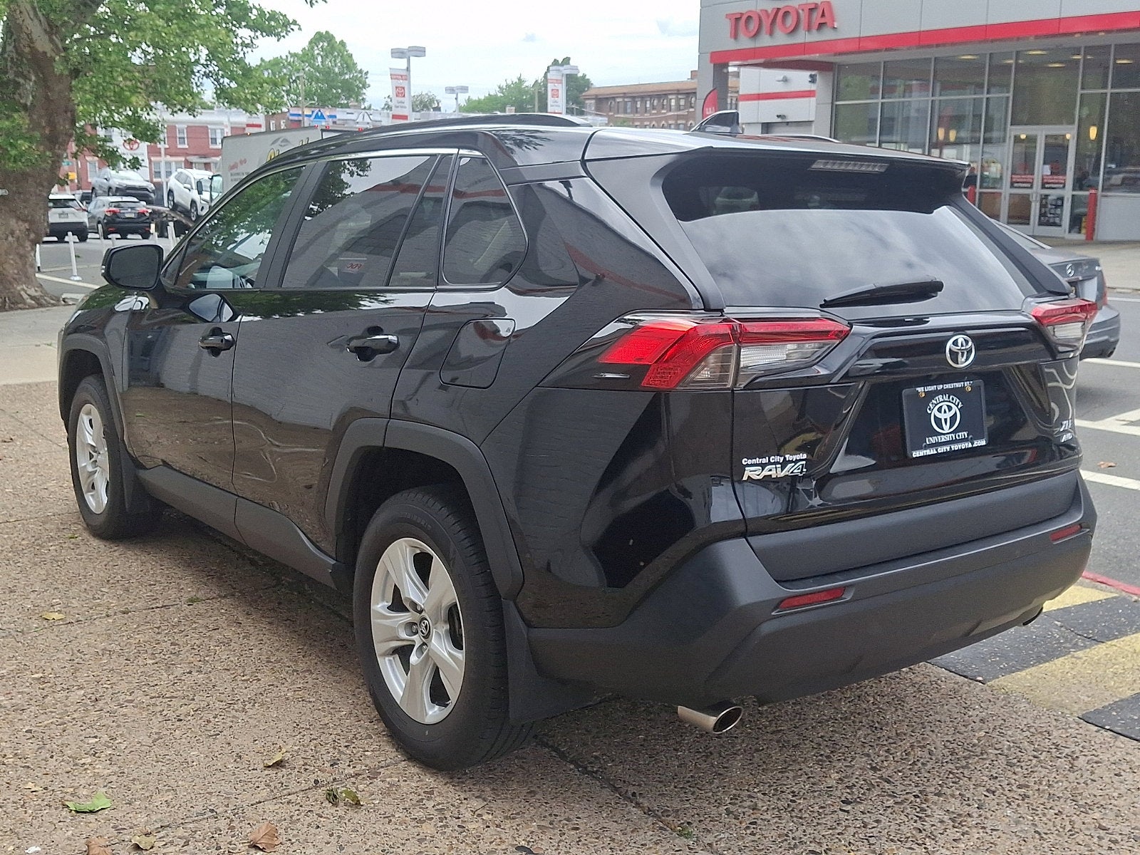 2021 Toyota RAV4 XLE