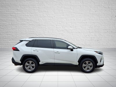 2022 Toyota RAV4 Hybrid XLE