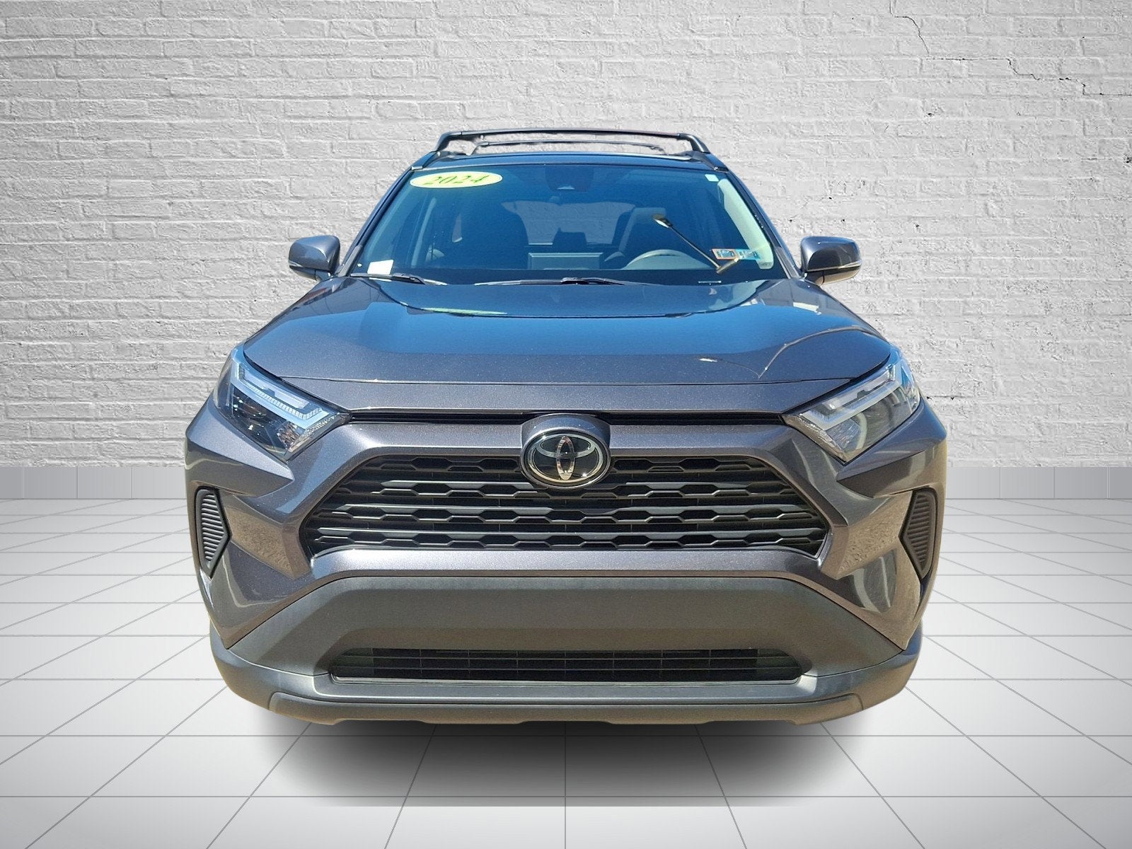 2024 Toyota RAV4 XLE - Photo 2