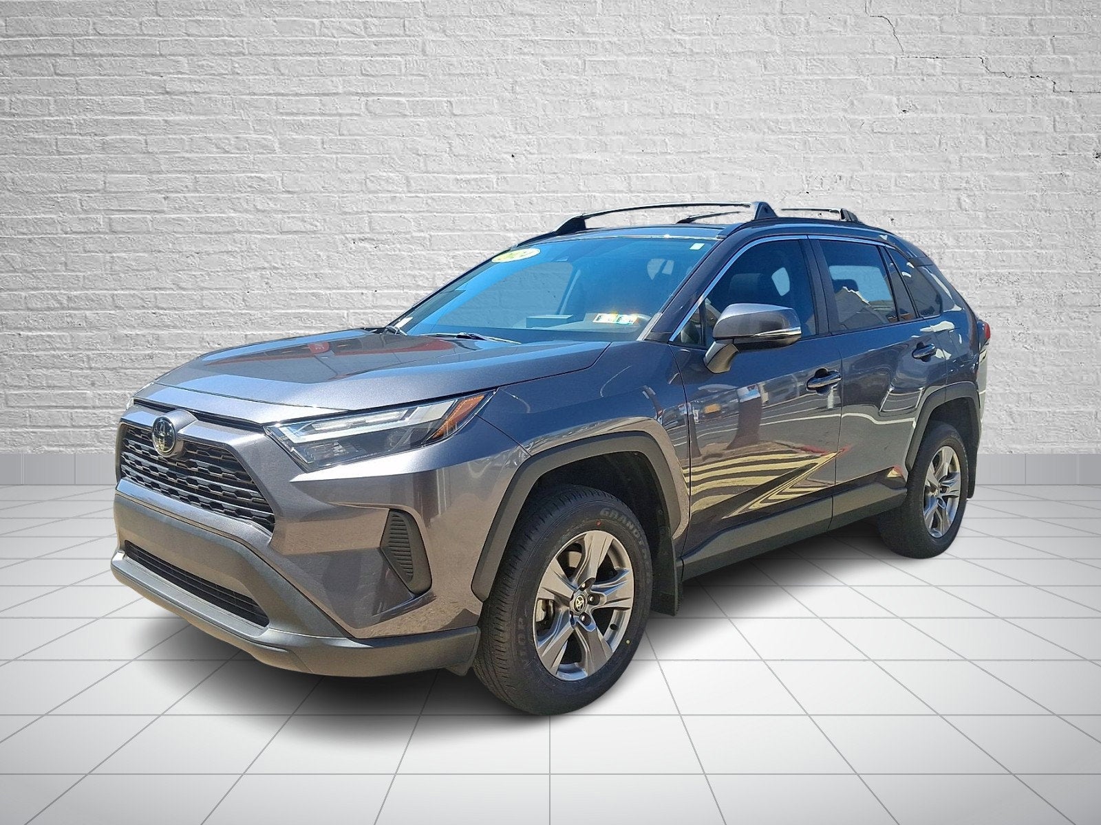 2024 Toyota RAV4 XLE - Photo 3