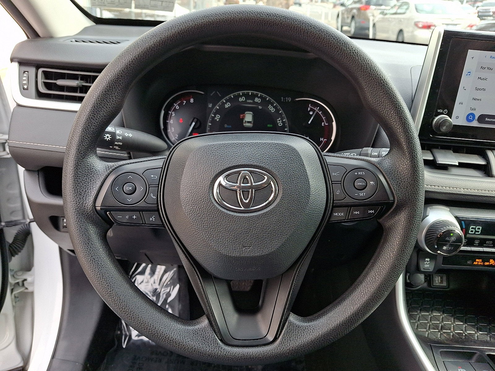 2024 Toyota RAV4 XLE