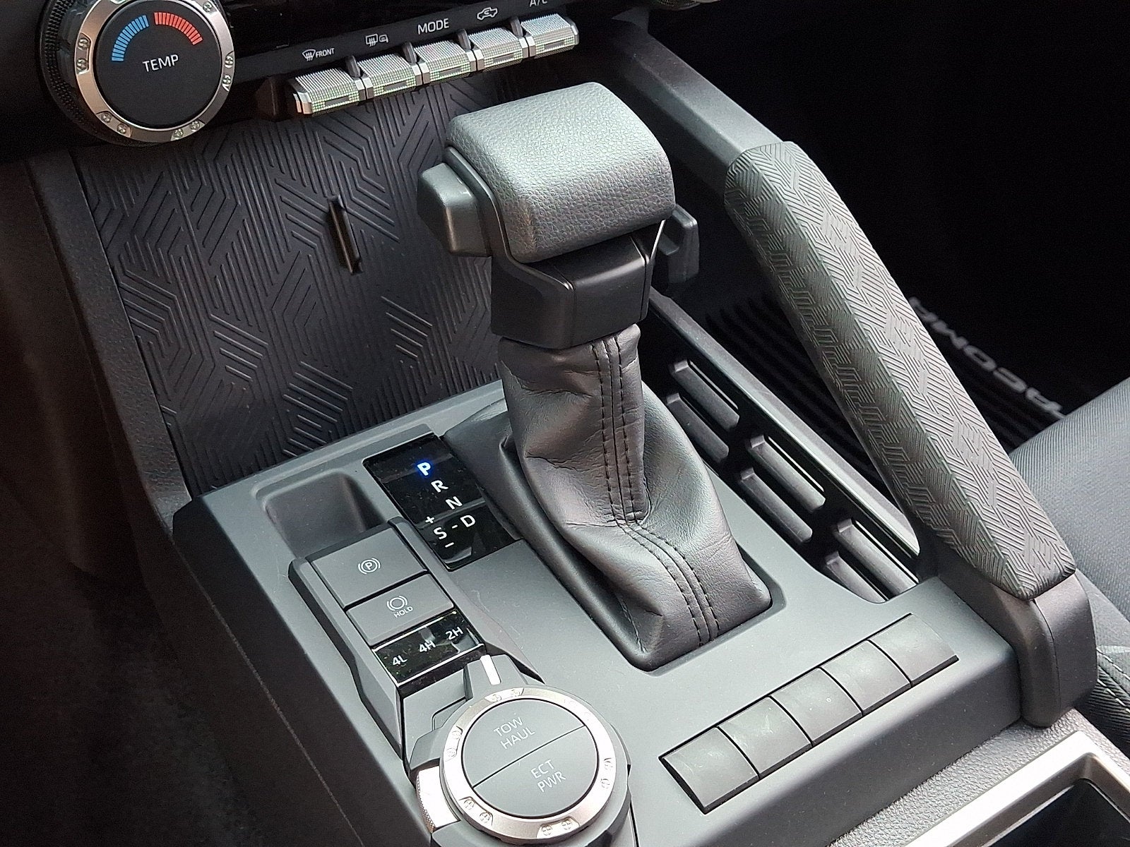 2026 Toyota Tacoma 4WD SR5
