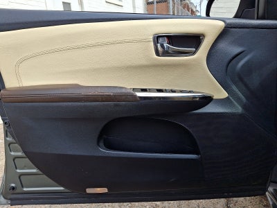 2014 Toyota Avalon XLE