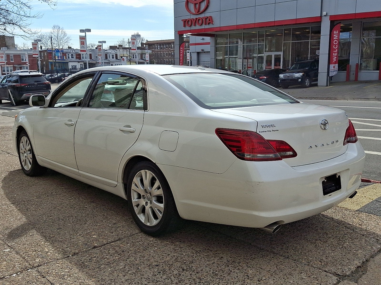2009 Toyota Avalon XLS