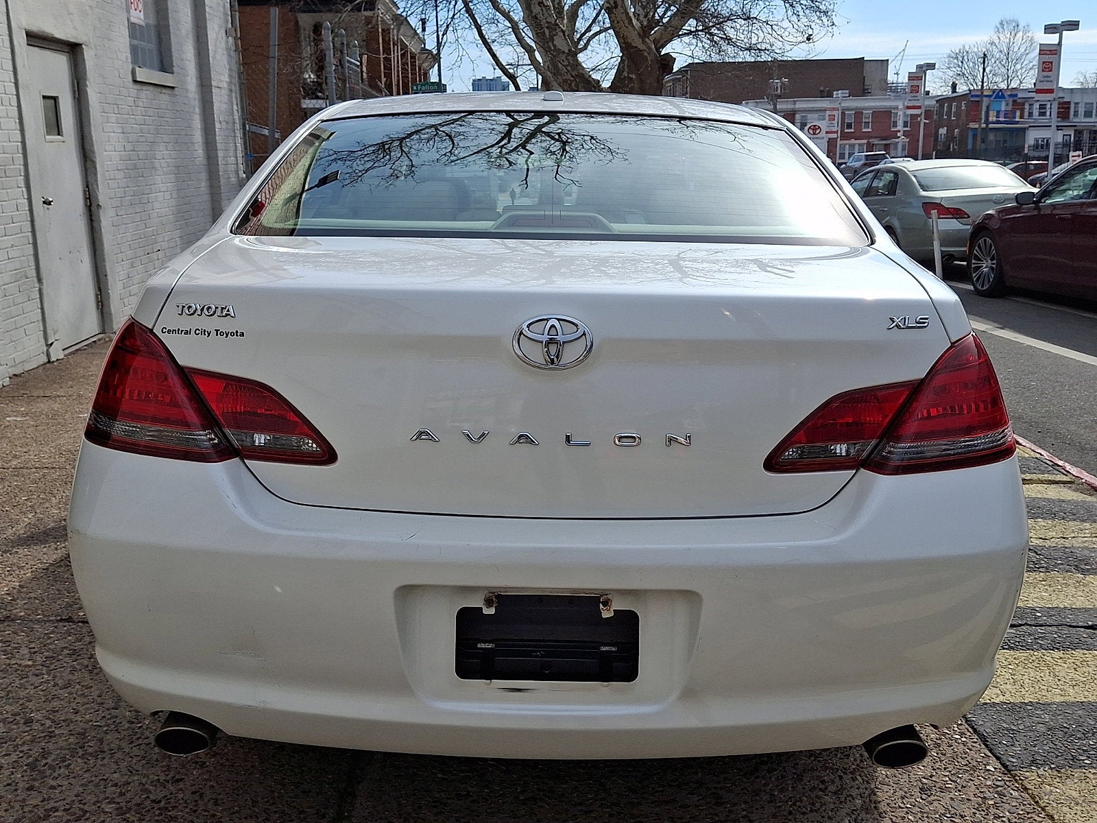 2009 Toyota Avalon XLS