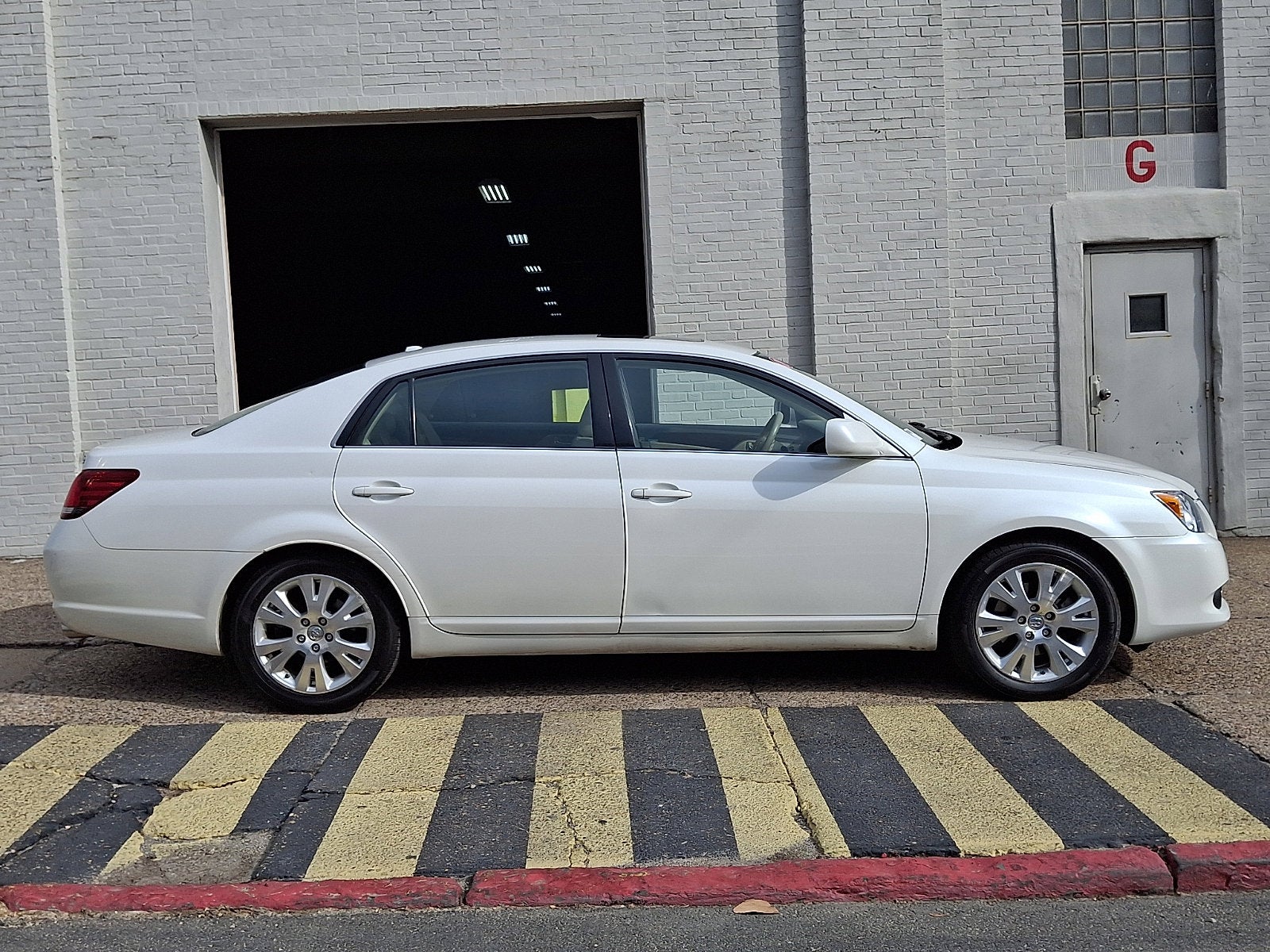 2009 Toyota Avalon XLS