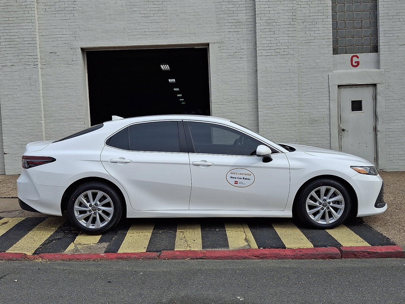 2023 Toyota Camry LE - Photo 7