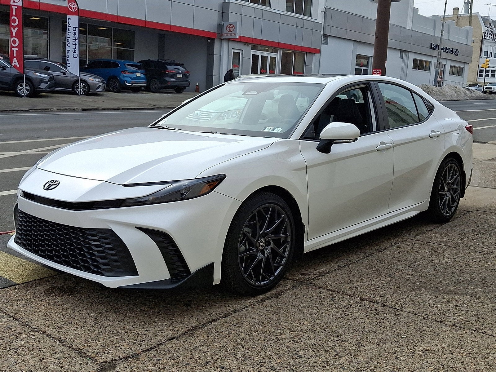 2025 Toyota Camry SE