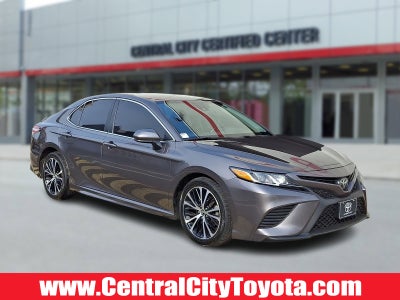 2020 Toyota Camry SE