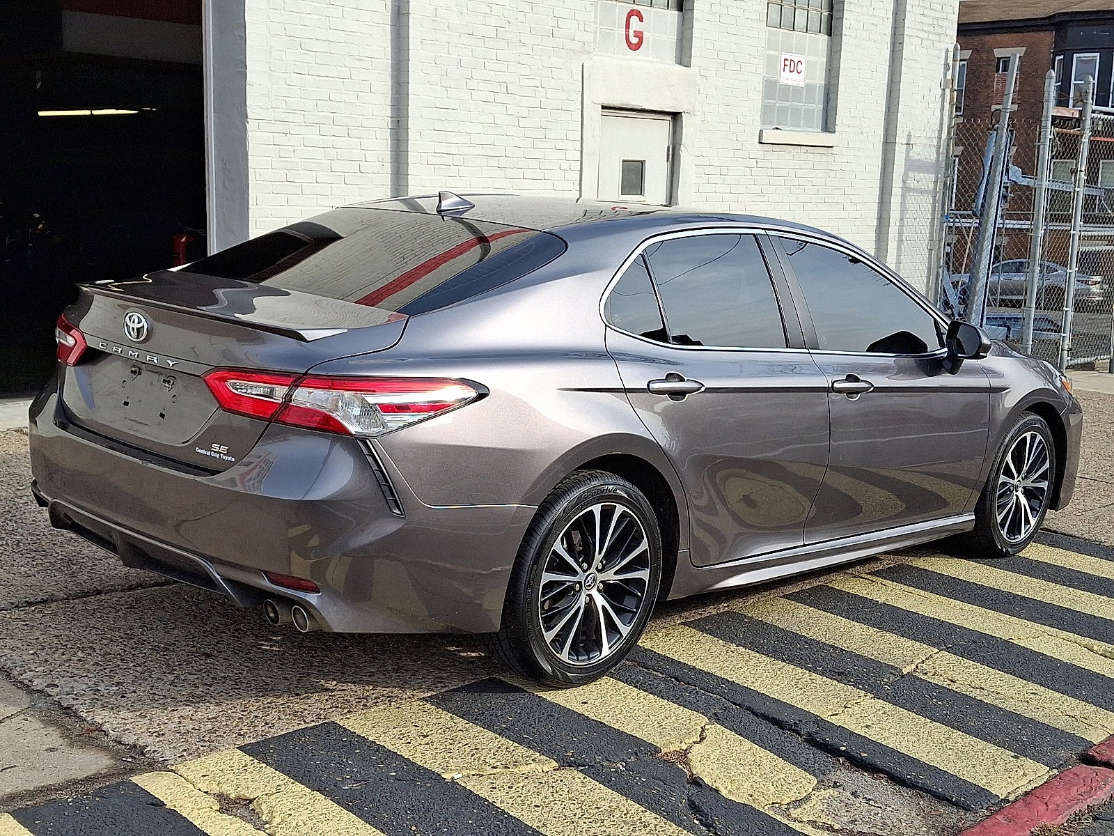 2020 Toyota Camry SE