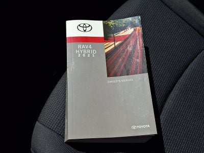 2021 Toyota RAV4 Hybrid LE