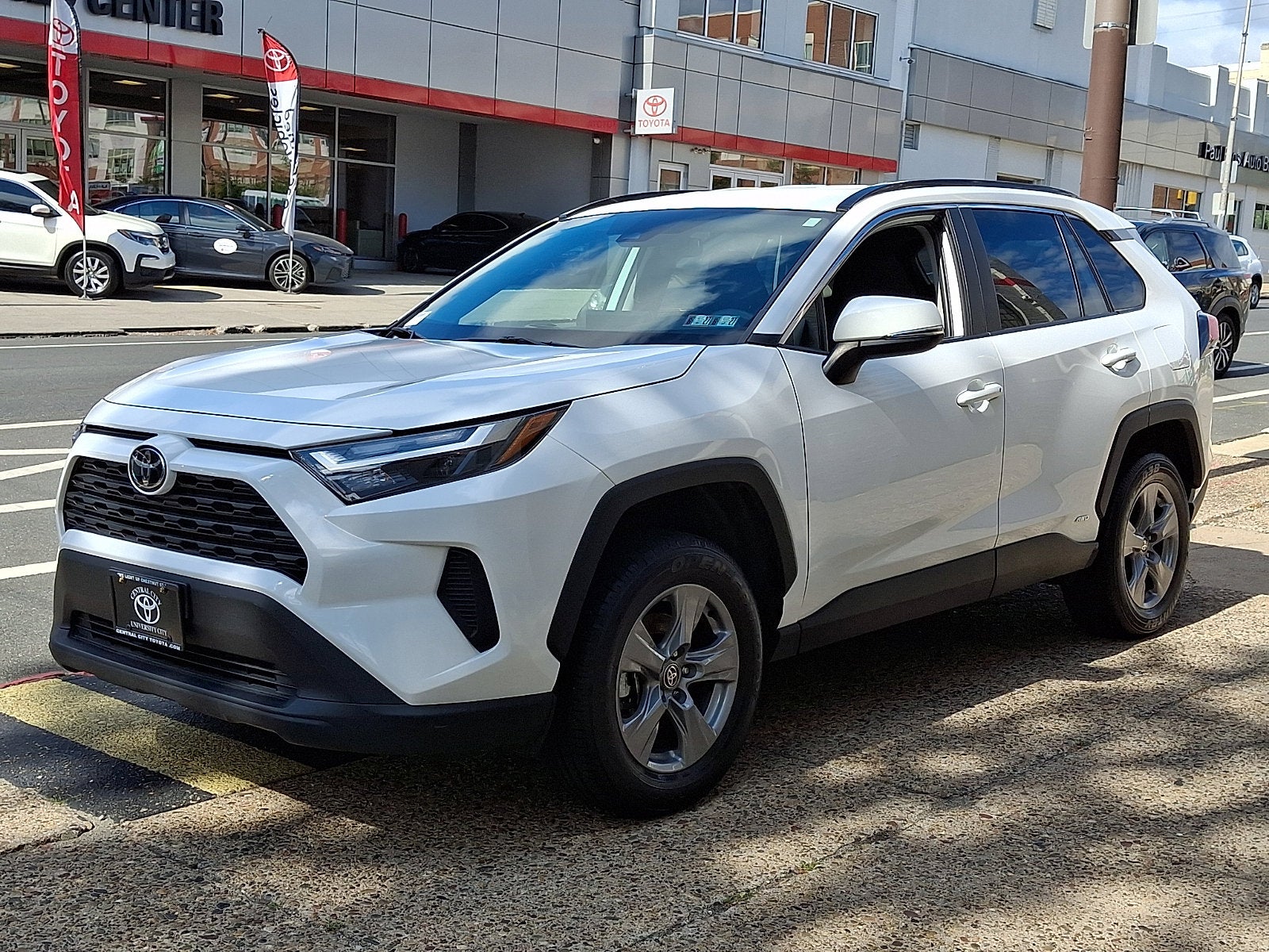 2025 Toyota RAV4 Hybrid XLE