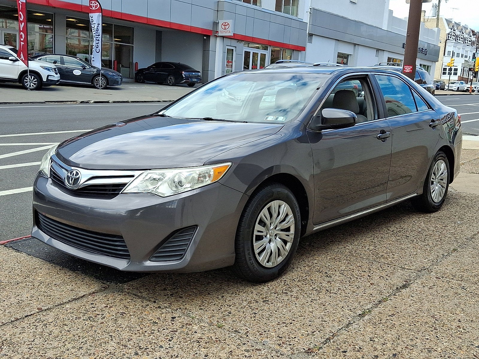 2014 Toyota Camry LE